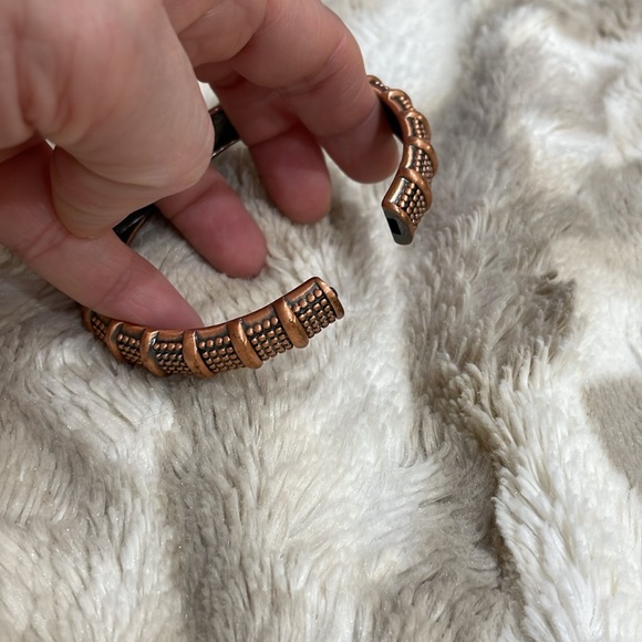 Copper bracelet hinge closure - Picture 4 of 4